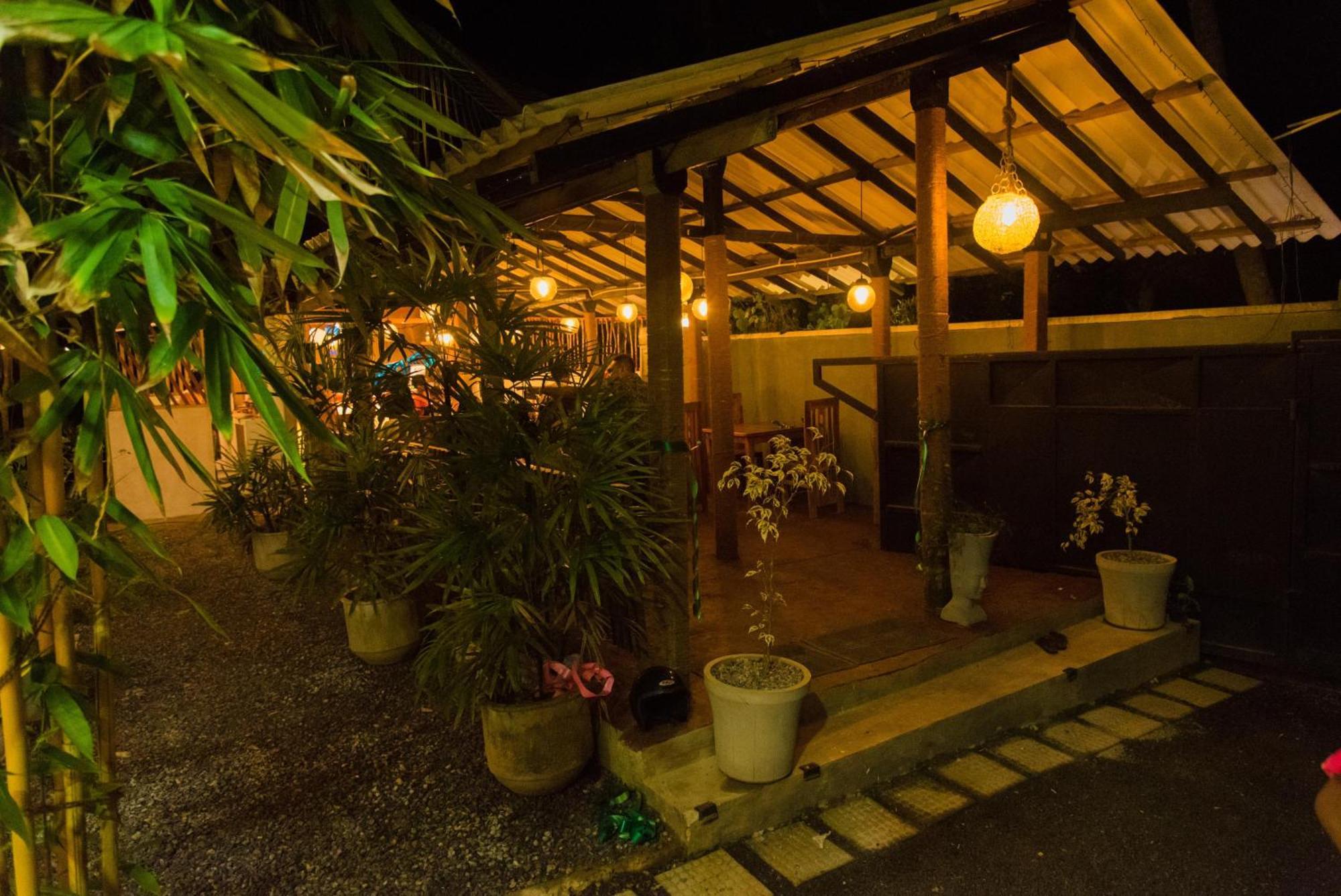 Inn Sea Horizon Ahungalla Exterior foto